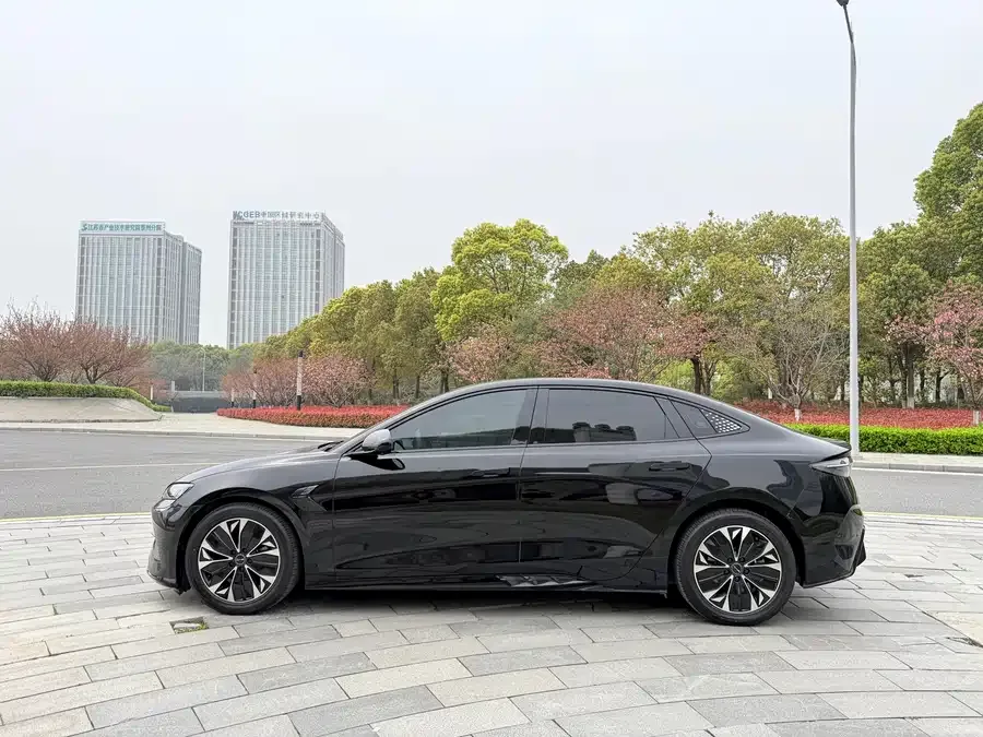 BYD seal Haibao 2022 550km standard range rear-wheel drive premium model 2022 — миниатюра 2