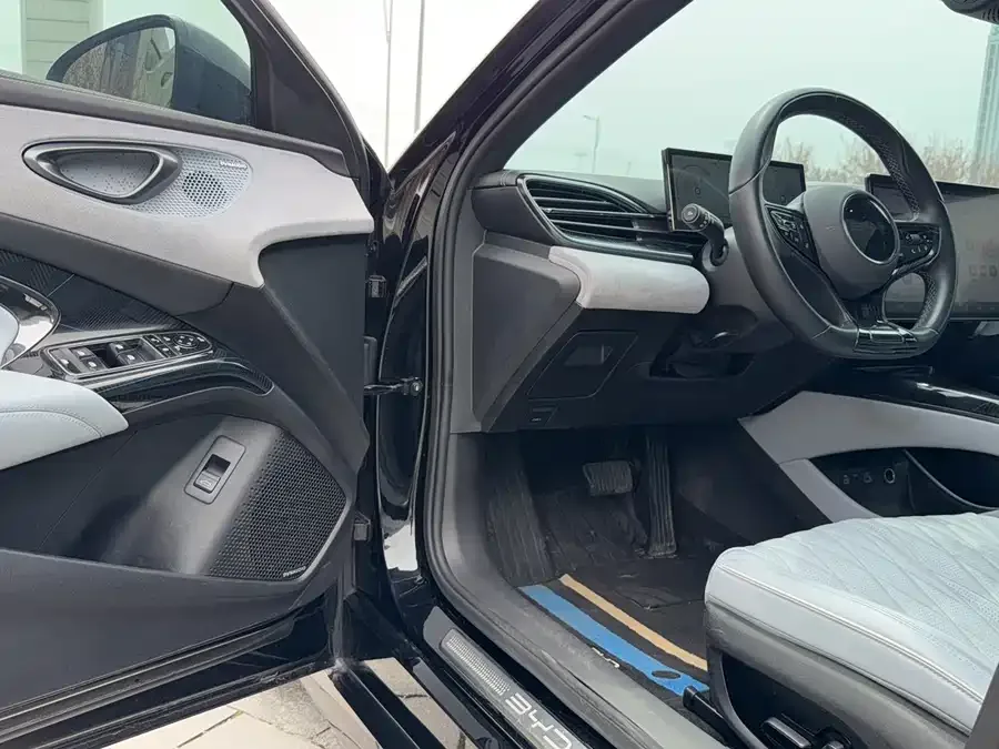 BYD seal Haibao 2022 550km standard range rear-wheel drive premium model 2022 — миниатюра 4