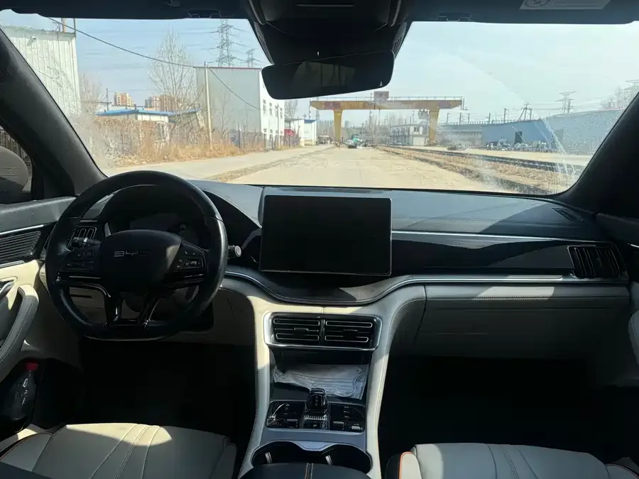 BYD Song PLUS New Energy Song PLUS New Energy 2023 Champion Edition DM-i 110KM Flagship PLUS 2023 — миниатюра 2