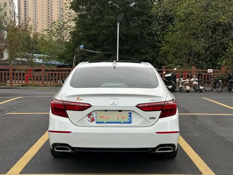 Honda Inspire 2022 Insignia 260TURBO Fine Edition 2022 — миниатюра 2