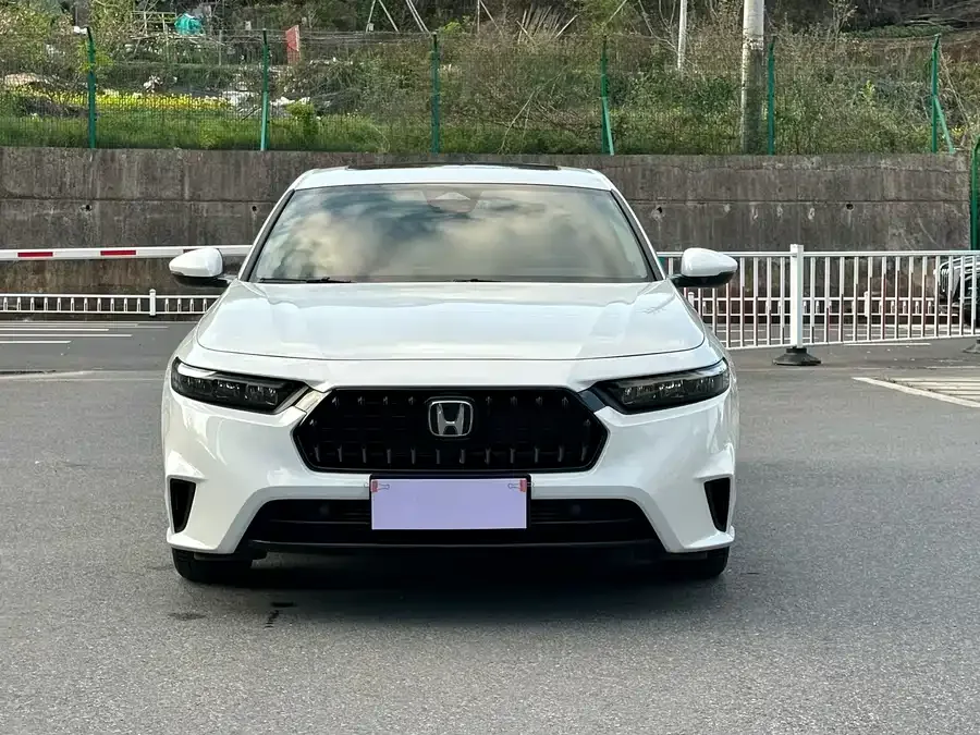Honda Inspire Inship 2023 260TURBO Exquisite Edition 2023 — миниатюра 2