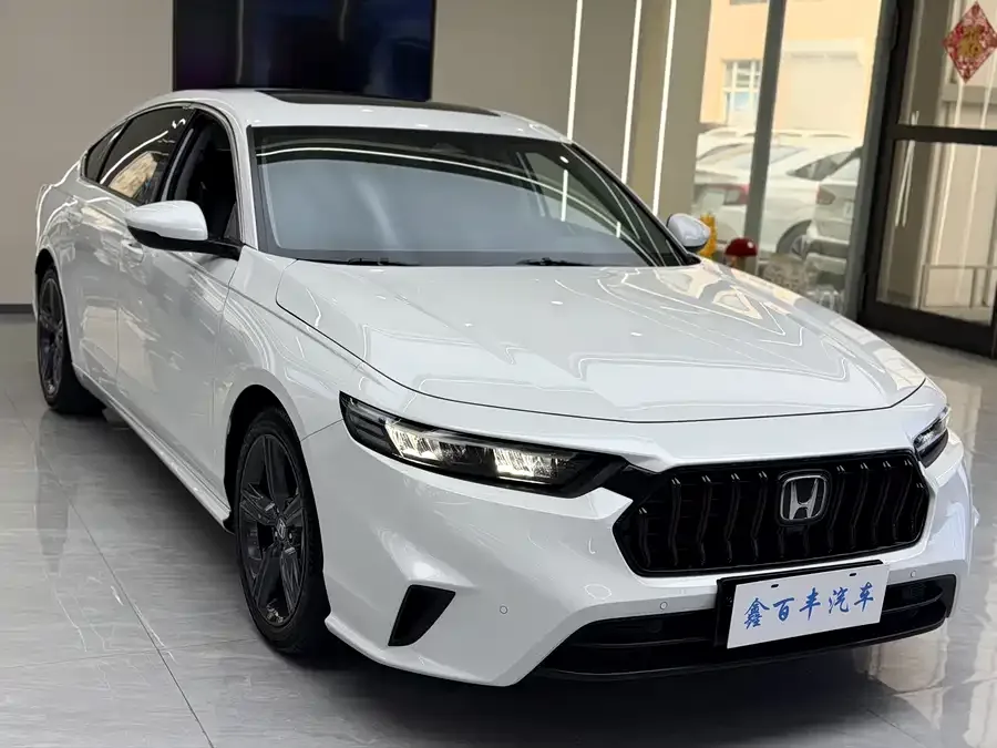 Honda Inspire Insignia 2024 260TURBO Elite Edition 2024 — миниатюра 3
