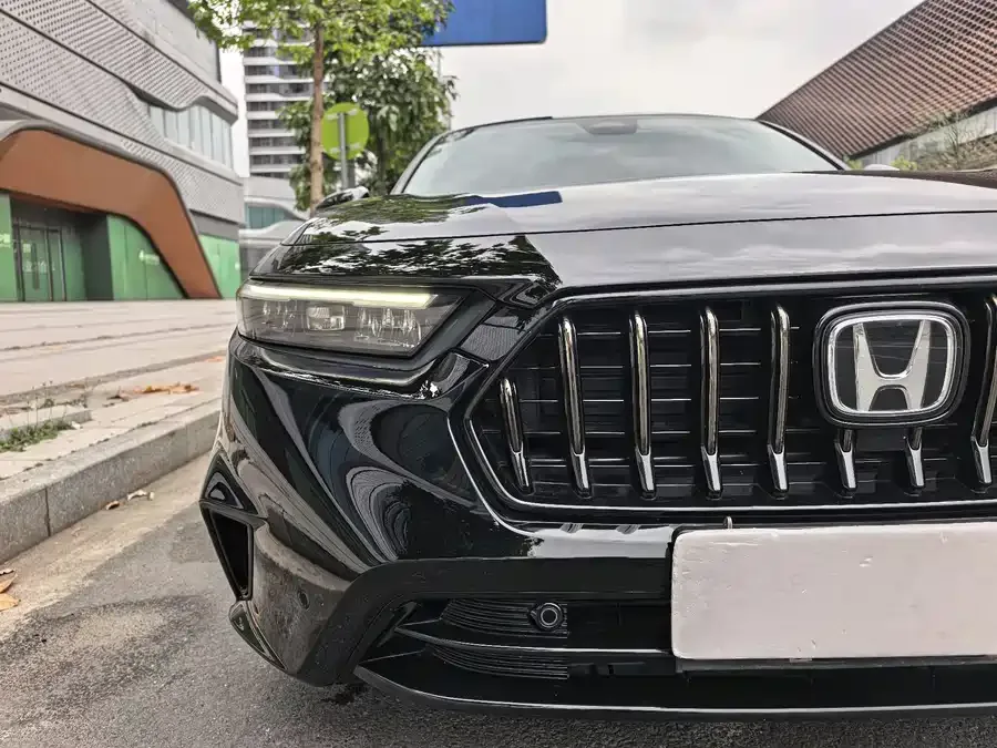 Honda Inspire 2023 Insignia 260TURBO Fine Edition 2023 — миниатюра 3