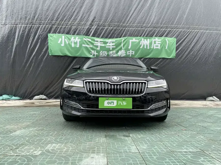 Skoda SuperB Superb 2023 facelifted TSI280 DSG exclusive version 2024 — миниатюра 3