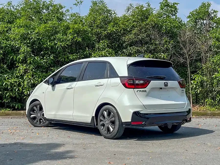 Honda Fit Fit 2023 1.5L CVT trendy version 2023 — миниатюра 2