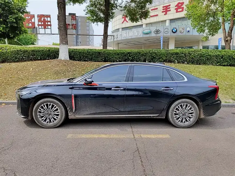 Hongqi H5 Hongqi H5 2025 1.5T DCT Flagship Edition 2025 — миниатюра 3