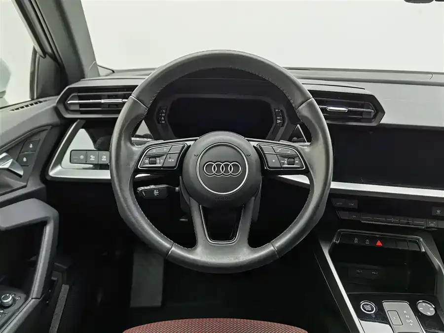 Audi A3 2021 A3L Limousine 35 TFSI aggressive and sporty 2022 — миниатюра 5