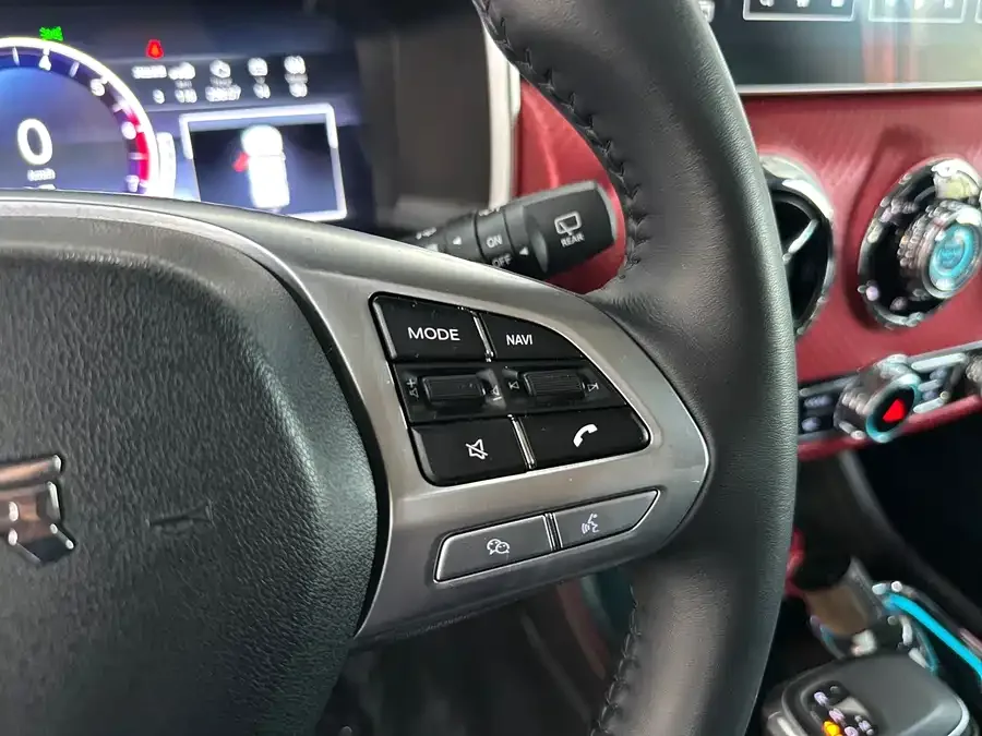 BAIC BJ40 Beijing Off-road BJ40 2020 2.0T Automatic Four-wheel Drive Tribute to 2020 Edition Knight Type 2023 — миниатюра 4