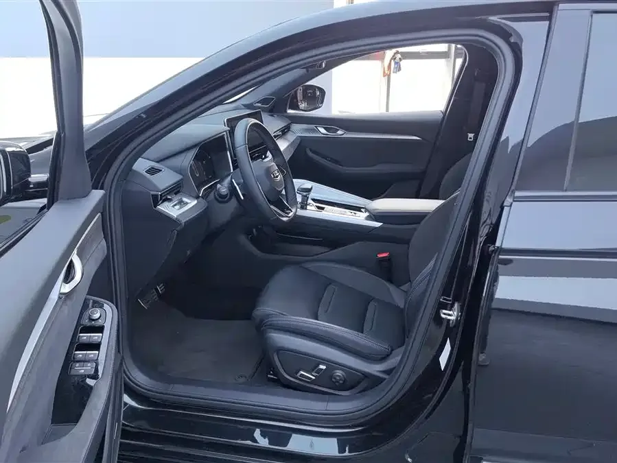 Geely Xingrui Xingrui 2024 2.0TD Qingyun Edition 2024 — миниатюра 3