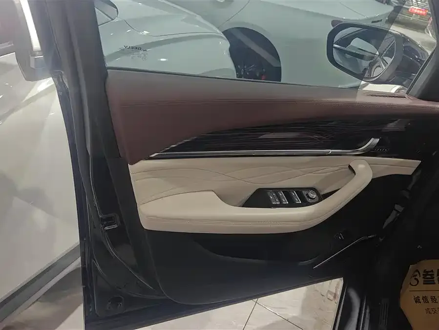 Geely Monjaro Xingyue L 2021 2.0TD High-power Automatic 4WD Flagship Model 2022 — миниатюра 4
