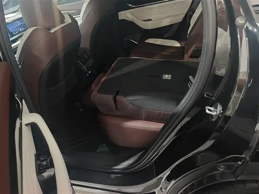 Geely Monjaro Xingyue L 2021 2.0TD High-power Automatic 4WD Flagship Model 2022 — миниатюра 5