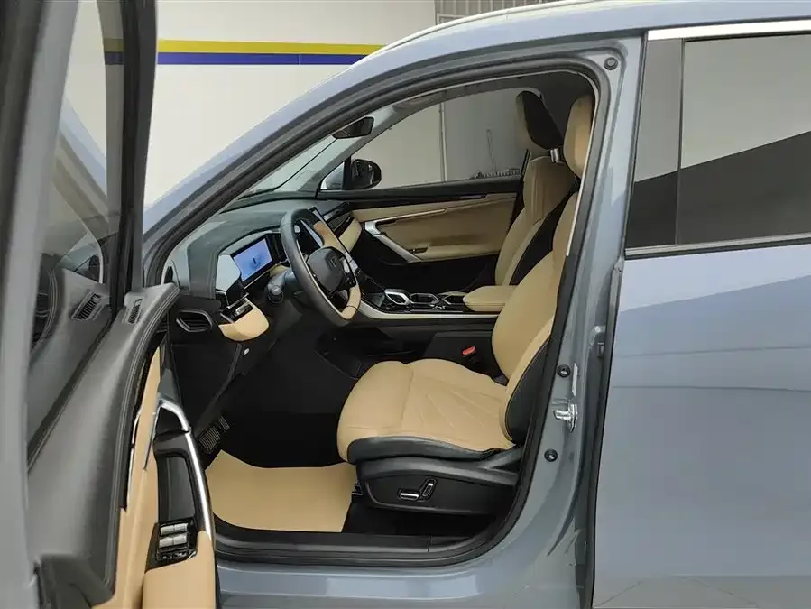 Geely Atlas L Boyue L 2023 1.5TD DCT Premium Edition 2023 — миниатюра 3