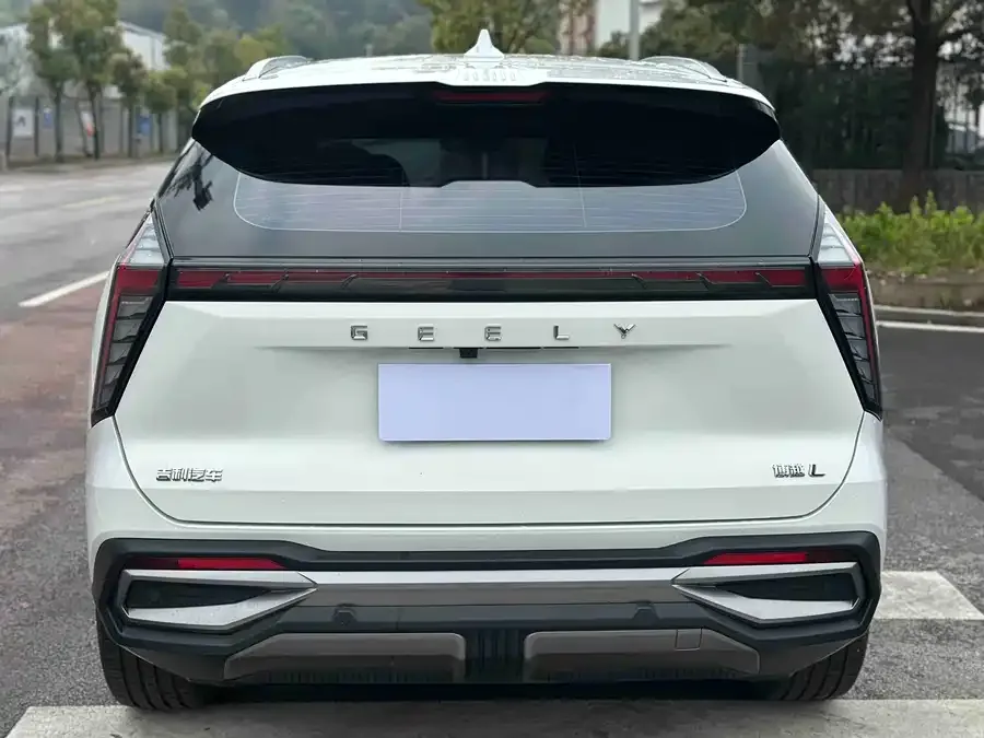 Geely Atlas L Boyue L 2023 1.5TD DCT Premium Edition 2023 — миниатюра 2