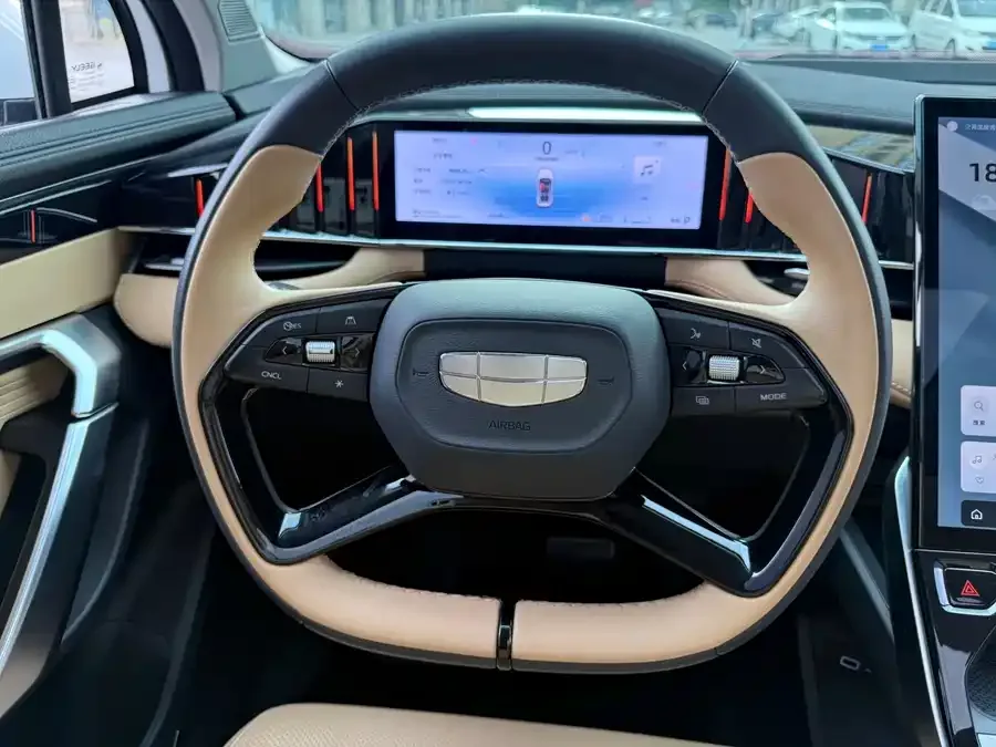 Geely Atlas L Boyue L 2023 1.5TD DCT Honor Edition 2023 — миниатюра 3