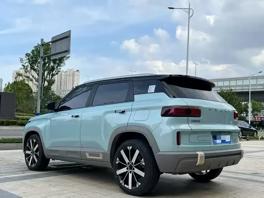 Geely ICON Geely ICON 2023 1.5TD Chocolate Edition 2023 — миниатюра 3