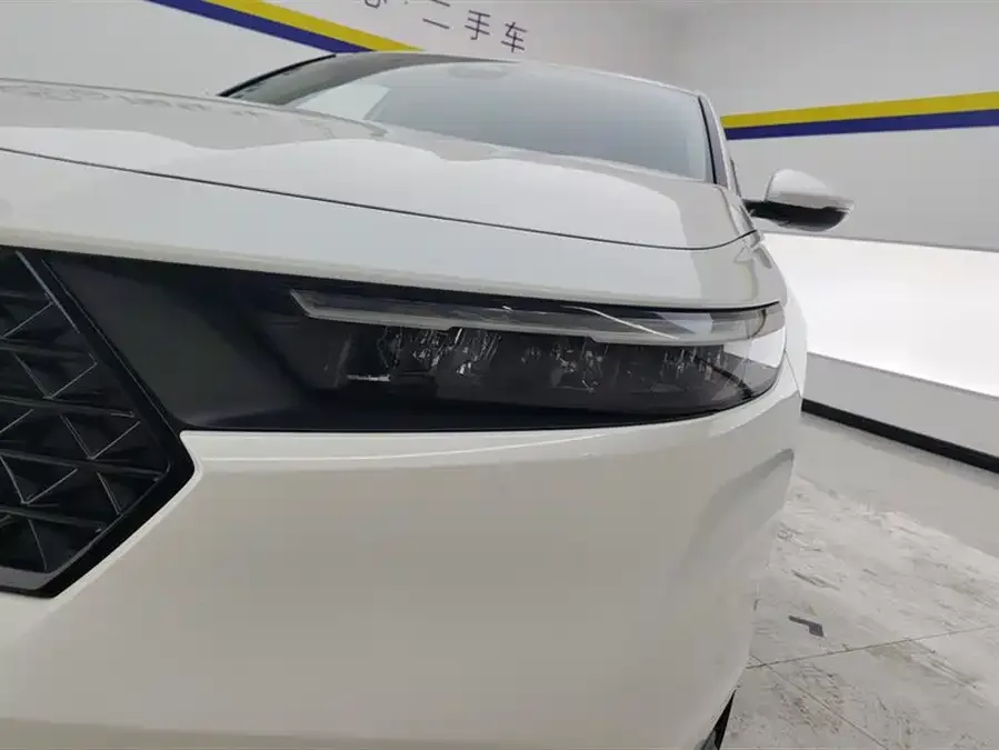 Honda Accord Accord 2024 260TURBO Luxury Edition 2024 — миниатюра 2