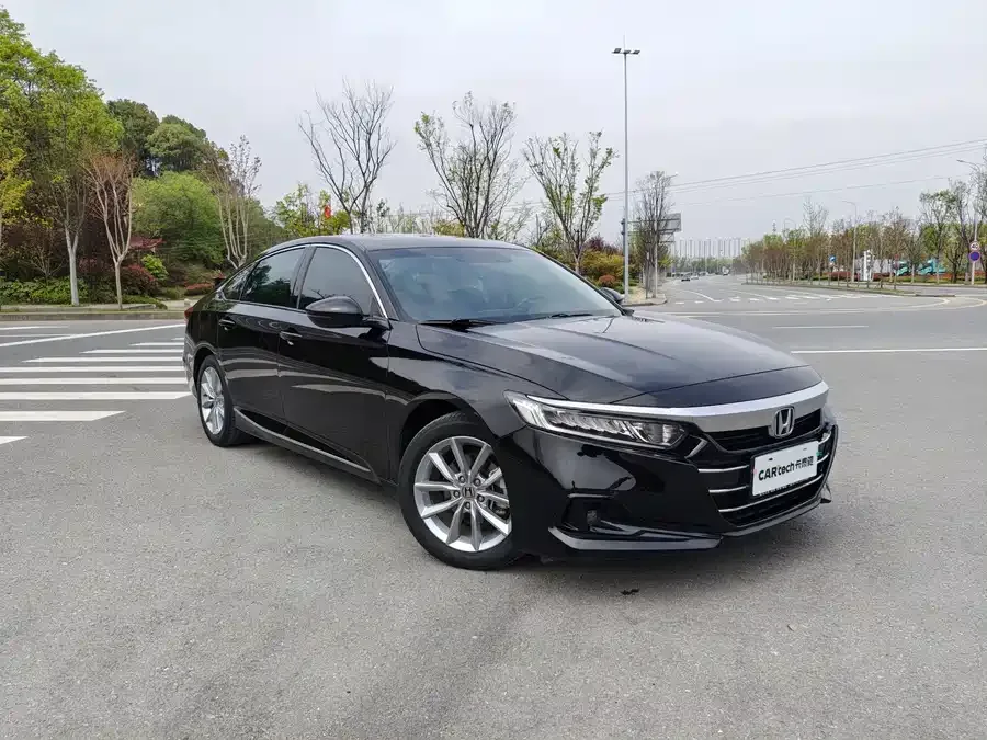 Honda Accord Accord 2022 260TURBO Deluxe Edition 2023 — миниатюра 3