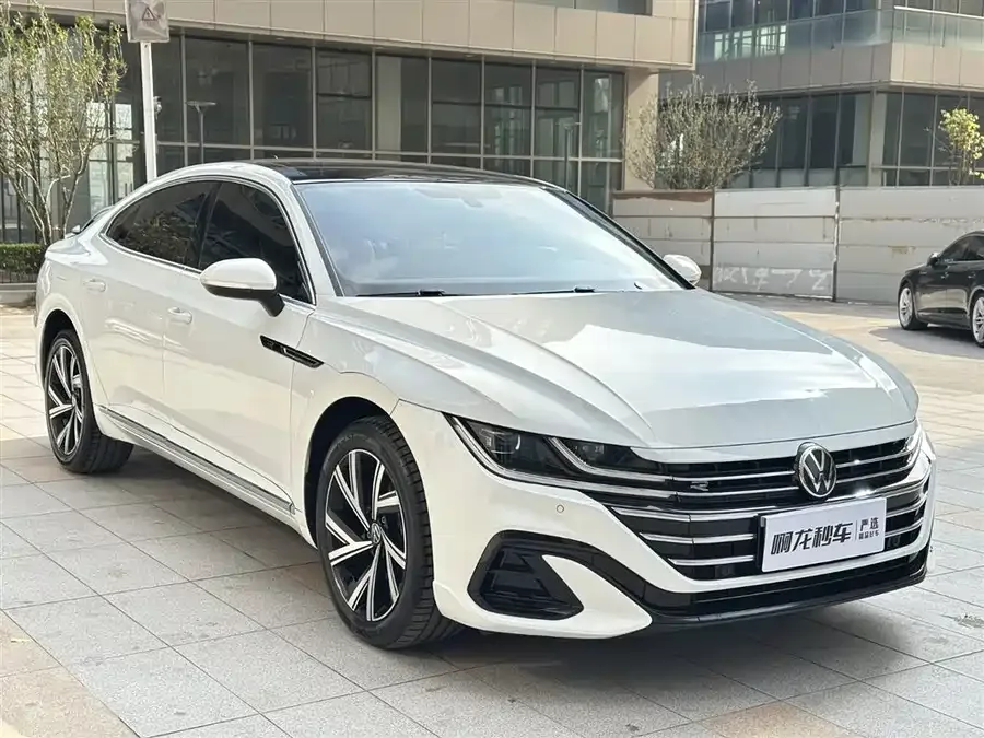 Volkswagen FAW- CC FAW-Volkswagen CC 2021 330TSI Dazzling Edition 2022 — миниатюра 2