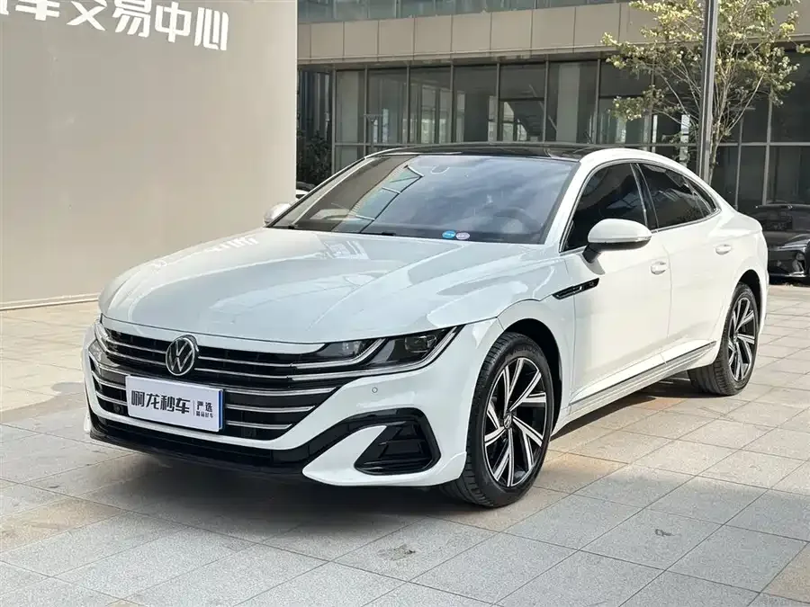 Volkswagen FAW- CC FAW-Volkswagen CC 2021 330TSI Dazzling Edition 2022 — миниатюра 3