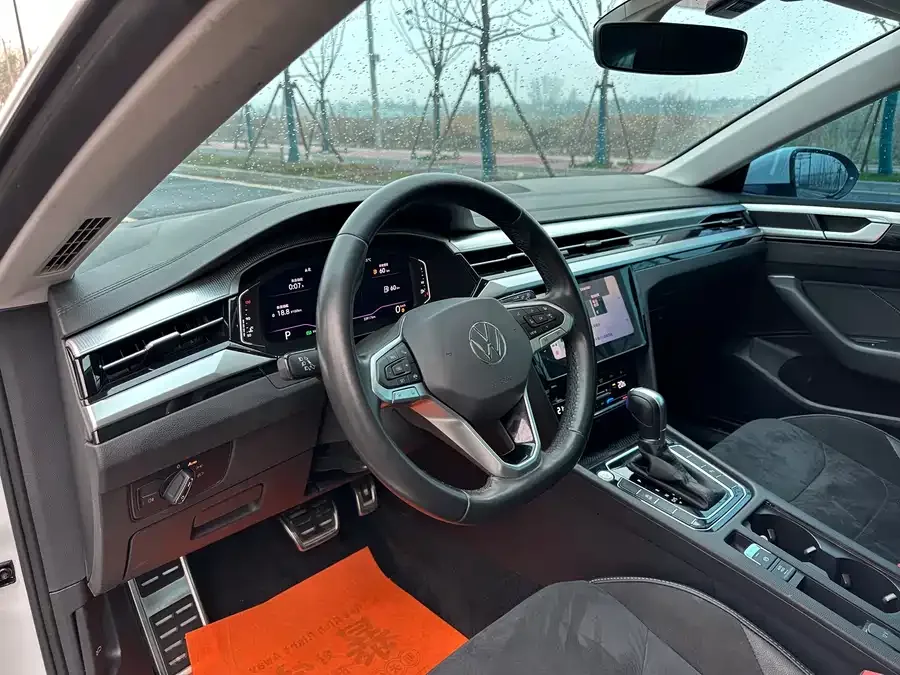 Volkswagen FAW- CC FAW-Volkswagen CC 2021 Shooting Brake 330TSI Shooting Edition 2022 — миниатюра 2