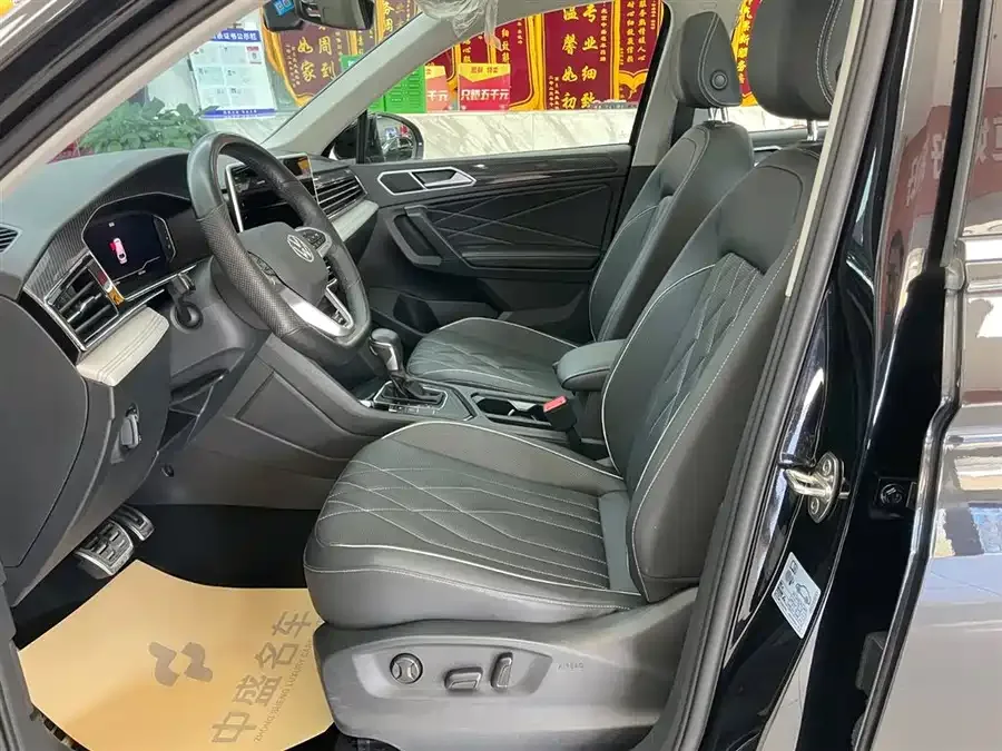 Volkswagen Tiguan L Tiguan L 2024 330TSI Automatic 2WD R-Line Enjoy Edition 2024 — миниатюра 5