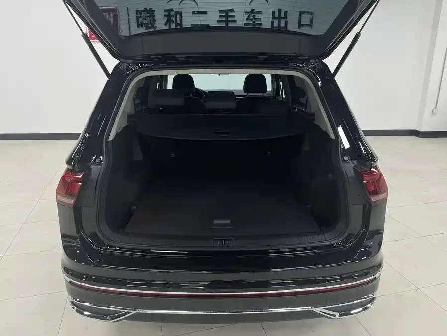 Volkswagen Tiguan L Tiguan L 2023 280TSI Automatic 2WD Trendy Limited Edition 2023 — миниатюра 4