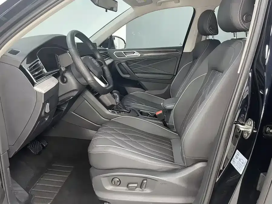 Volkswagen Tiguan L Tiguan L 2023 280TSI Automatic 2WD Trendy Limited Edition 2023 — миниатюра 5