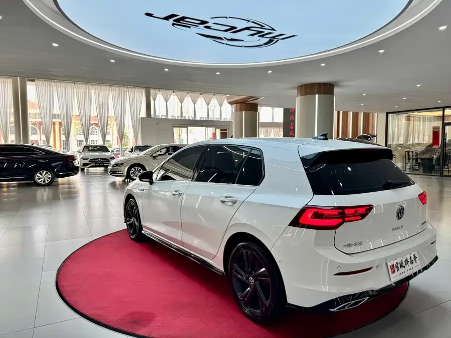 Volkswagen golf Golf 2023 280TSI DSG R-Line Lite 2024 — миниатюра 4