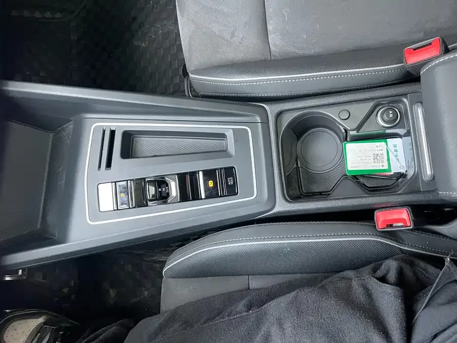 Volkswagen golf Golf 2023 280TSI DSG R-Line Lite 2023 — миниатюра 4