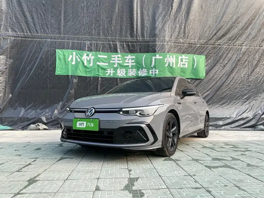 Volkswagen golf Golf 2023 280TSI DSG R-Line Lite 2023 — фото 1, купить с доставкой в Москву