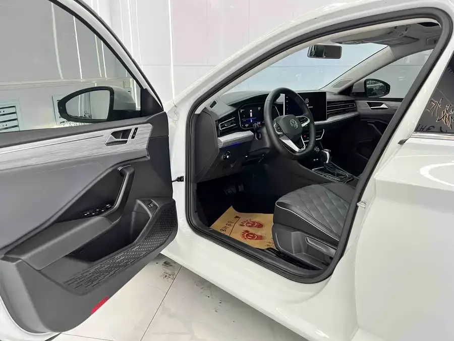 Volkswagen Sagitar 2023 Sagitar 280TSI DSG Beyond Lite Edition 2023 — миниатюра 4