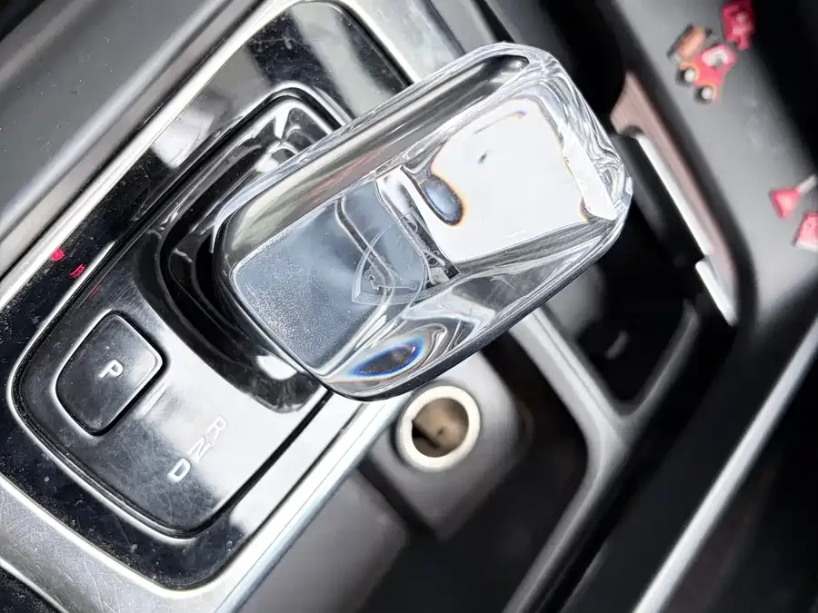 Volvo S60 2022 B4 Zhiyuan Luxury Edition 2022 — миниатюра 2