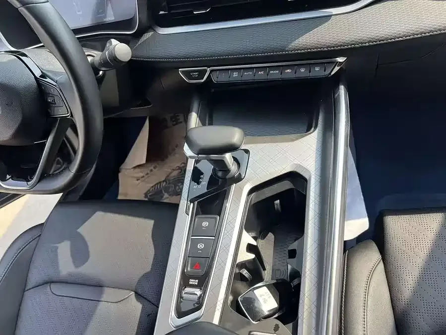 Geely Xingrui Xingrui 2023 2.0TD Luxury 2023 — миниатюра 4