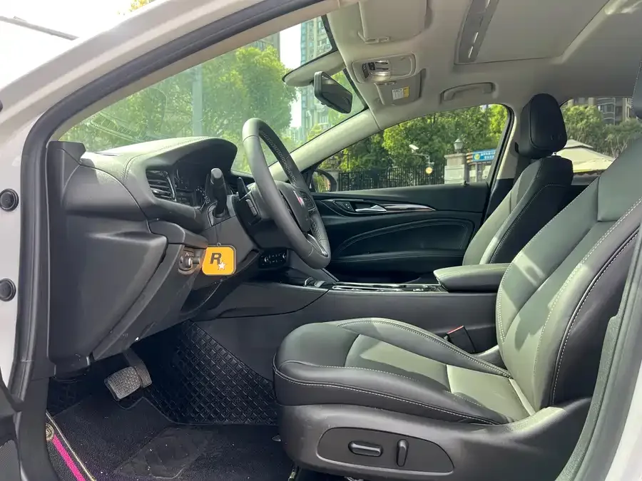 Buick Regal Regal 2024 25T Super Edition 2024 — миниатюра 2