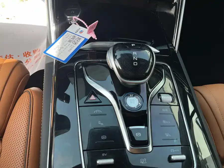 BYD Tang New Energy Tang New Energy 2023 DM-i Champion Edition 112KM Premium Edition 2023 — миниатюра 5