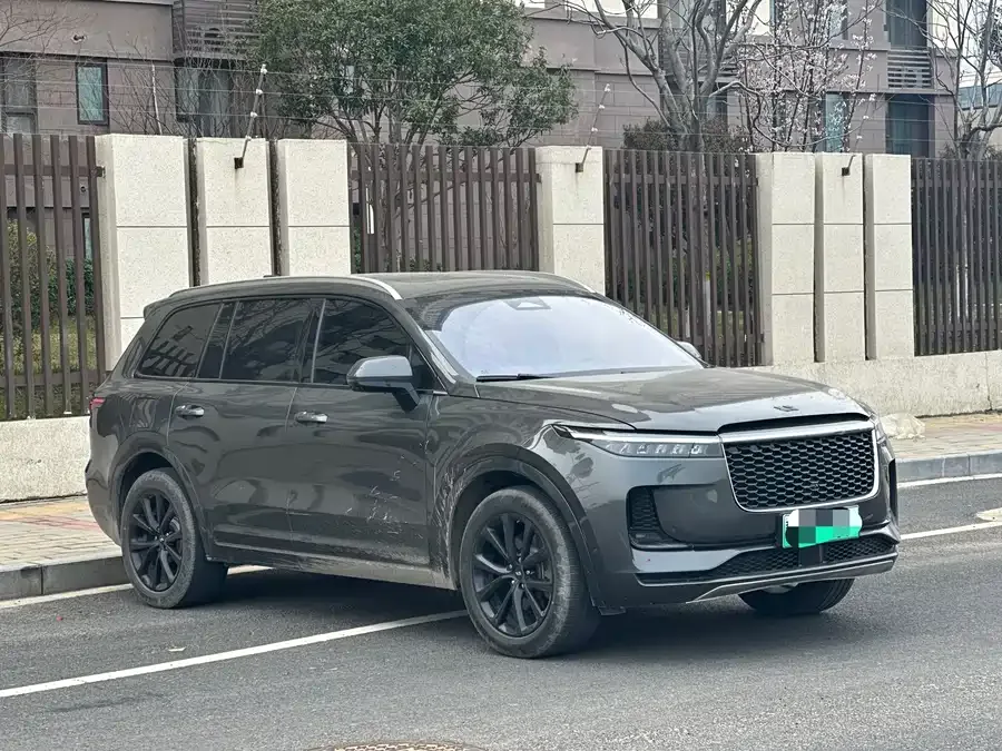 Lixiang ONE Ideal ONE 2021 extended range 6-seater version 2023 — фото 1, купить с доставкой в Москву