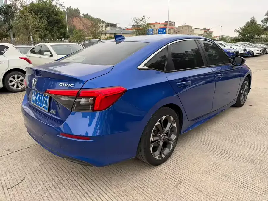 Honda Civic 2022 Civic 240TURBO CVT Power Control Edition 2022 — миниатюра 3