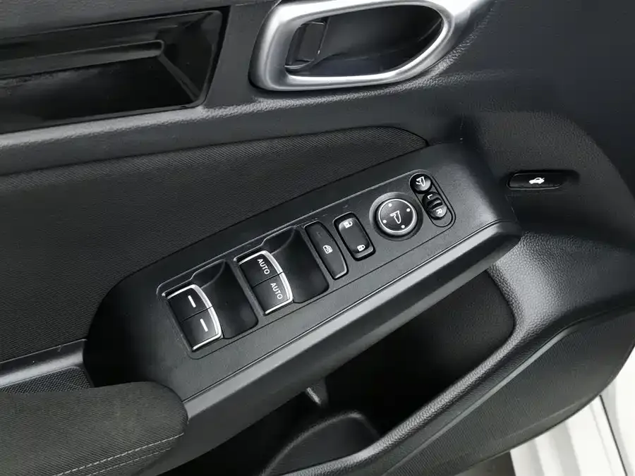 Honda Civic 2022 Civic 240TURBO CVT Dynamic Edition 2023 — миниатюра 3