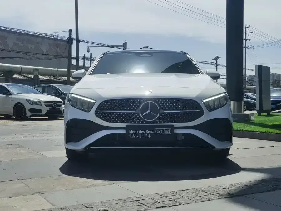 Mercedes-Benz Class A Mercedes-Benz A-Class 2024 A 200 L Fashion Edition 2024 — миниатюра 3