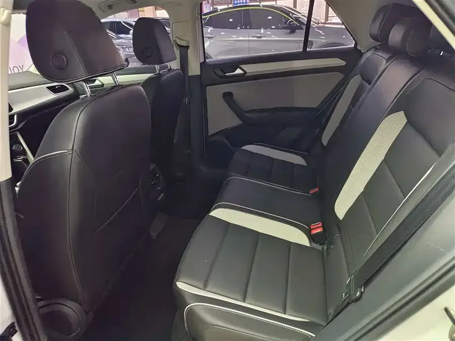 Volkswagen T-ROC T-ROC 2024 280TSI DSG 2WD Time Edition 2024 — миниатюра 5