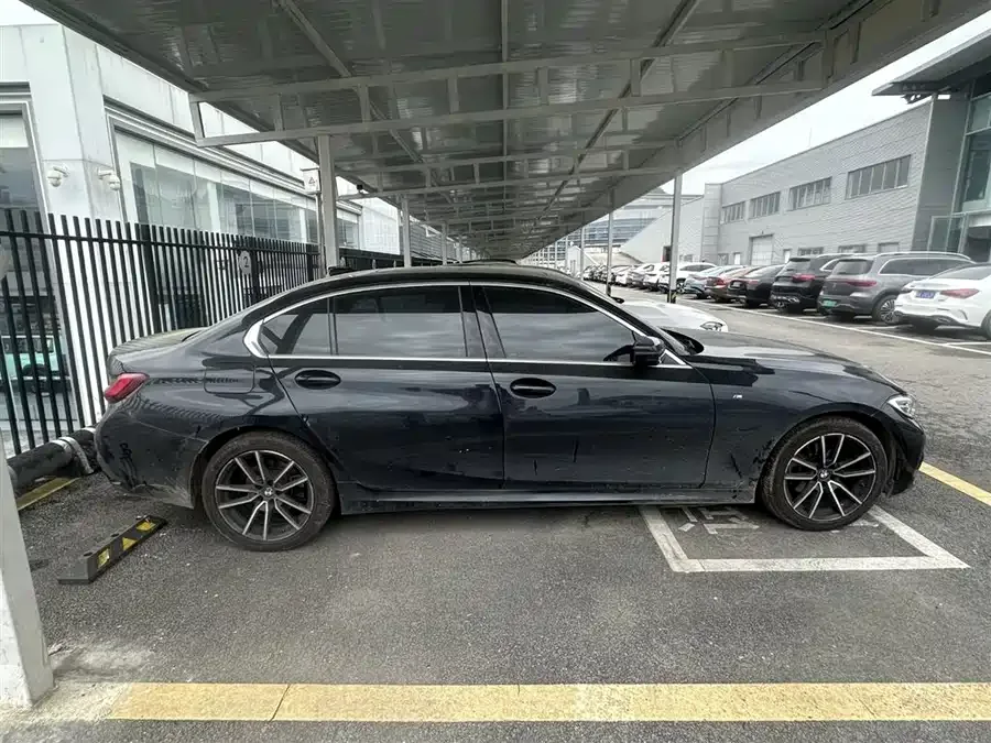BMW 3 series BMW 3 Series 2022 320Li M Sport Package 2022 — миниатюра 4