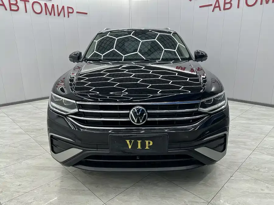 Volkswagen Tiguan L Tiguan L 2023 280TSI Automatic 2WD Trendy Limited Edition 2022 — миниатюра 3