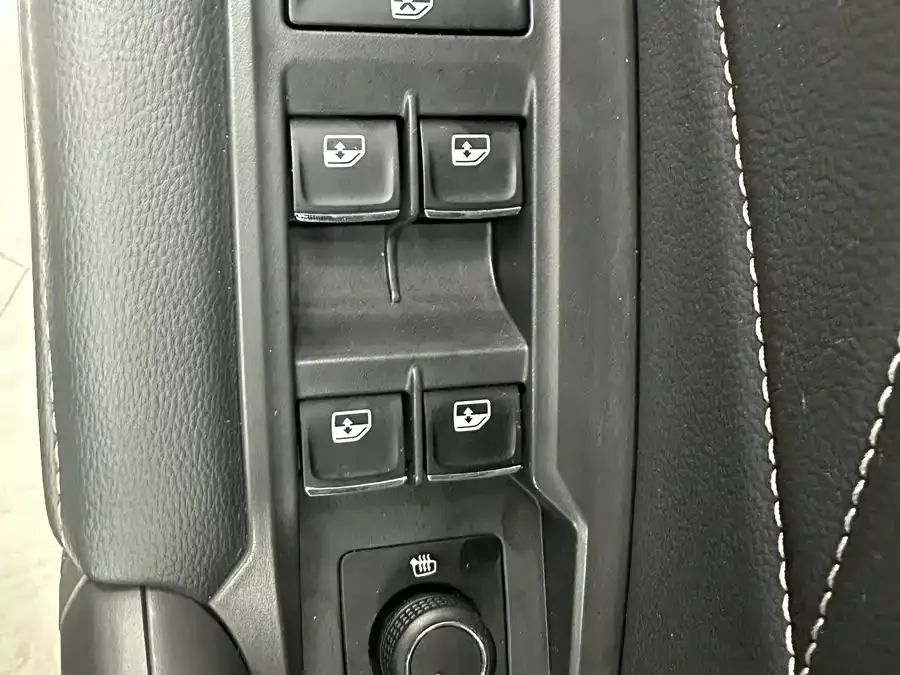 Volkswagen Tiguan L Tiguan L 2023 280TSI Automatic 2WD Trendy Limited Edition 2022 — миниатюра 5