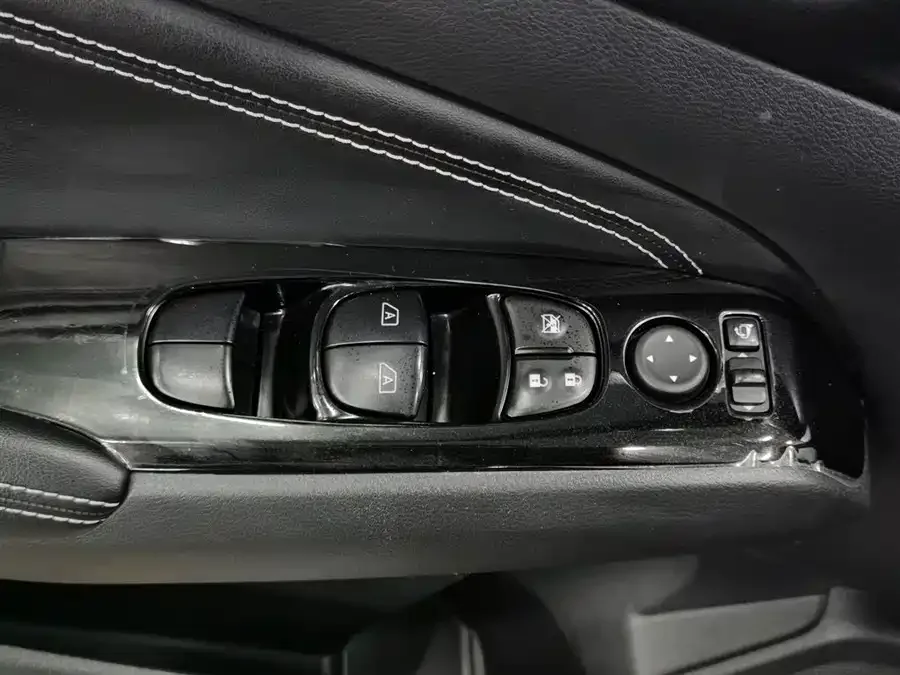 Nissan Altima Teana 2021 2.0L XL Comfort Edition 2023 — миниатюра 3