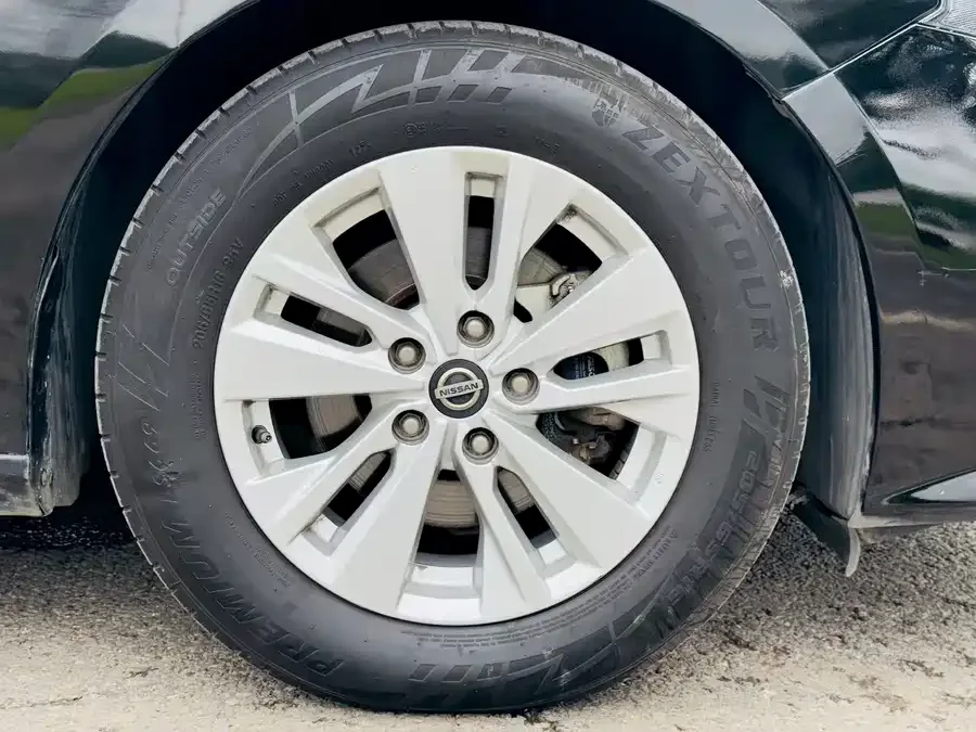 Nissan Altima Teana 2022 2.0L XE Pure Edition 2022 — миниатюра 3