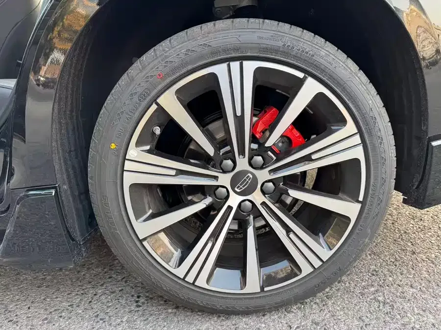 Geely Xingrui Xingrui 2026 Oriental Yao 1.5TD Jinghong Edition 2026 — миниатюра 4