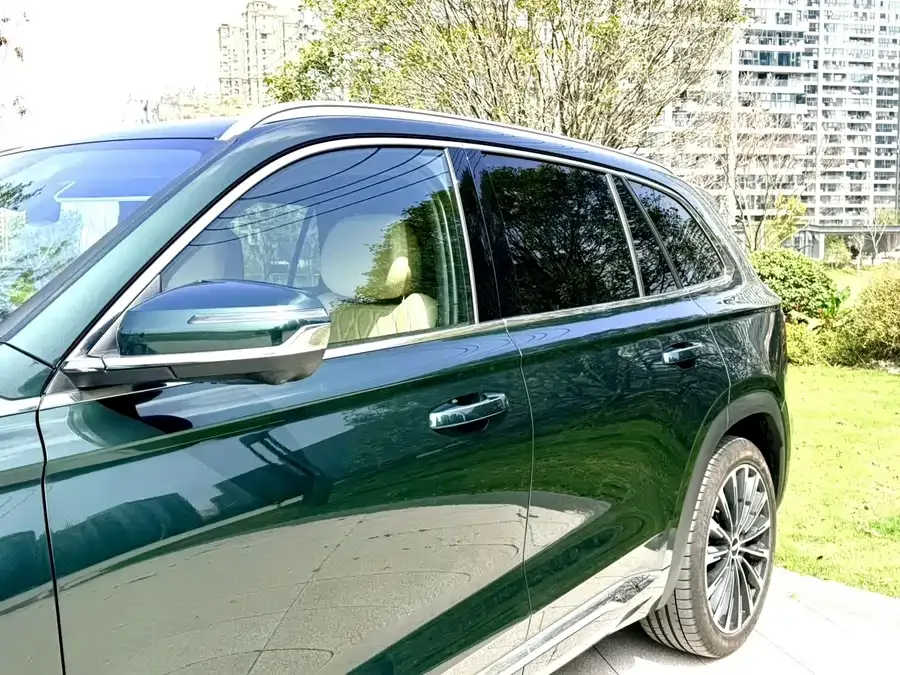Geely Monjaro Xingyue L 2025 Dongfangyao 2.0TD Automatic 4WD Moon-Watching Edition 2024 — миниатюра 2