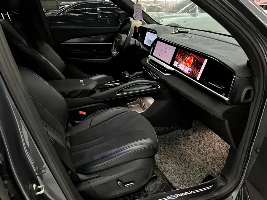 Geely Monjaro Xingyue L 2024 2.0TD High Power Automatic 2WD Skyline Edition 2024 — миниатюра 5