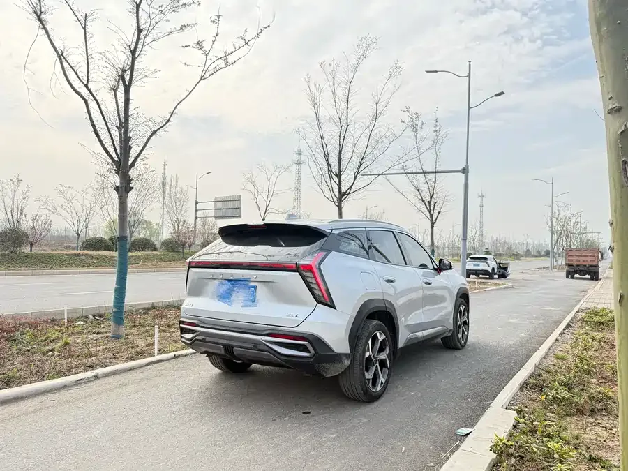 Geely Atlas L Boyue L 2024 1.5TD DCT Premium Edition 2024 — миниатюра 3