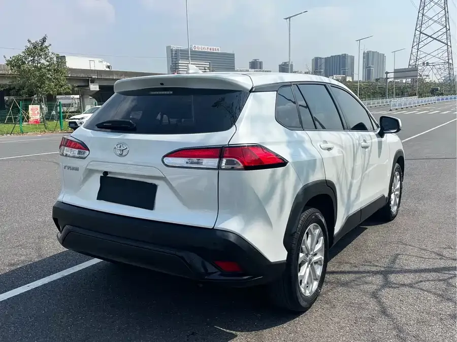 Toyota Frontlander Fenglanda 2022 2.0L CVT Leading Edition 2022 — миниатюра 3